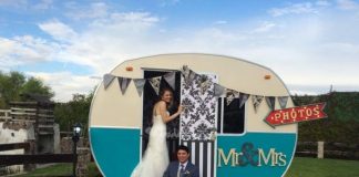 ¿Por qué no puede faltar una cabina fotográfica en tu boda?